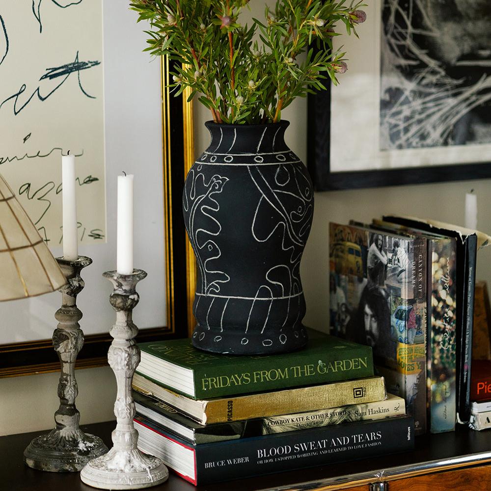 Frida Vase Tall Black