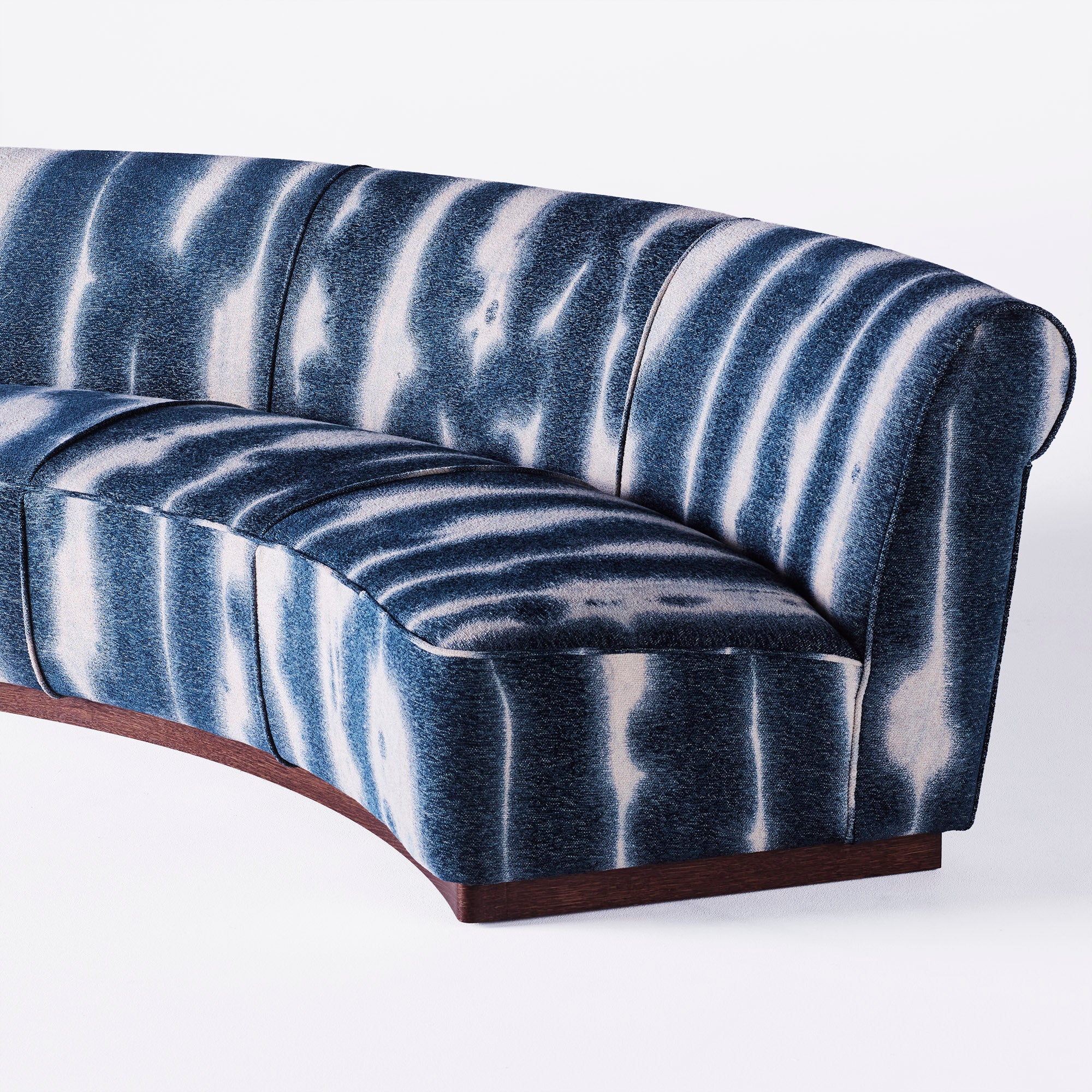 Paris Sofa Xenia