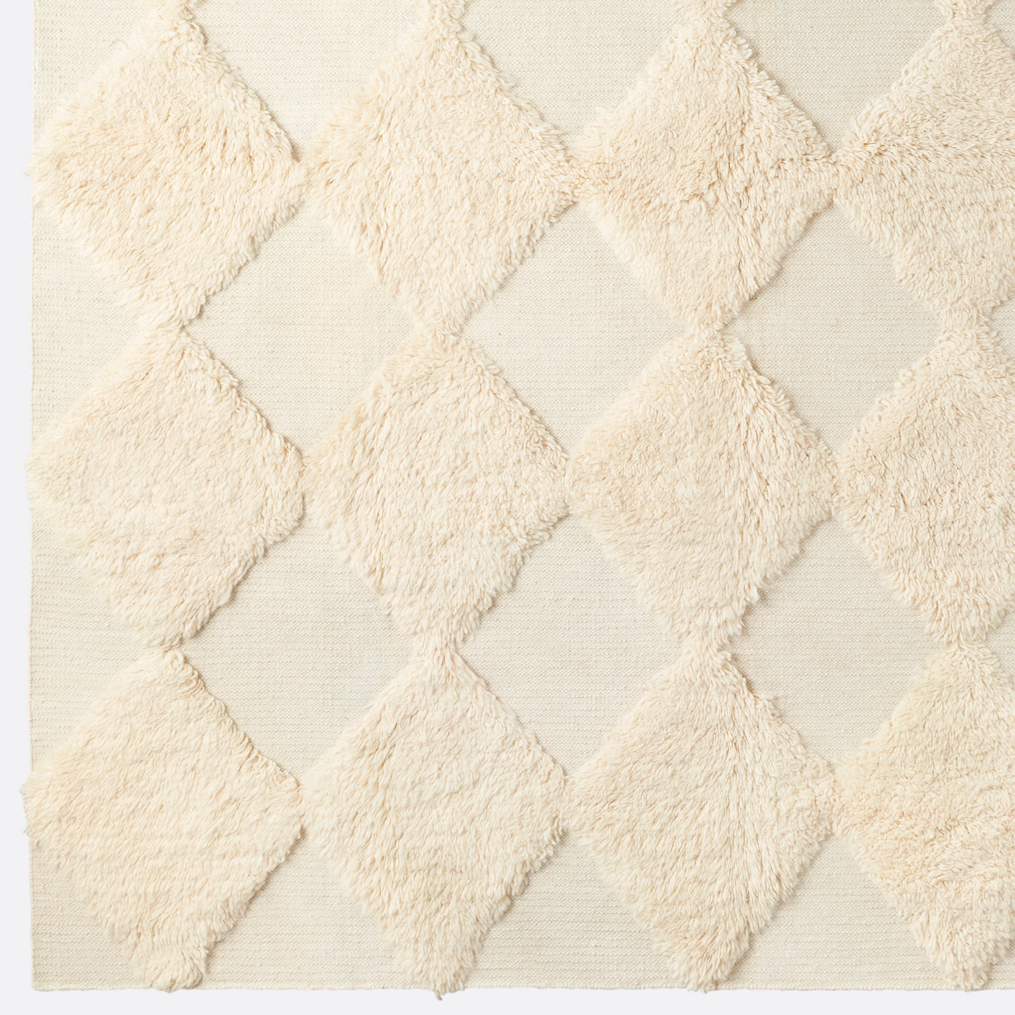 Chess Rya Rug White