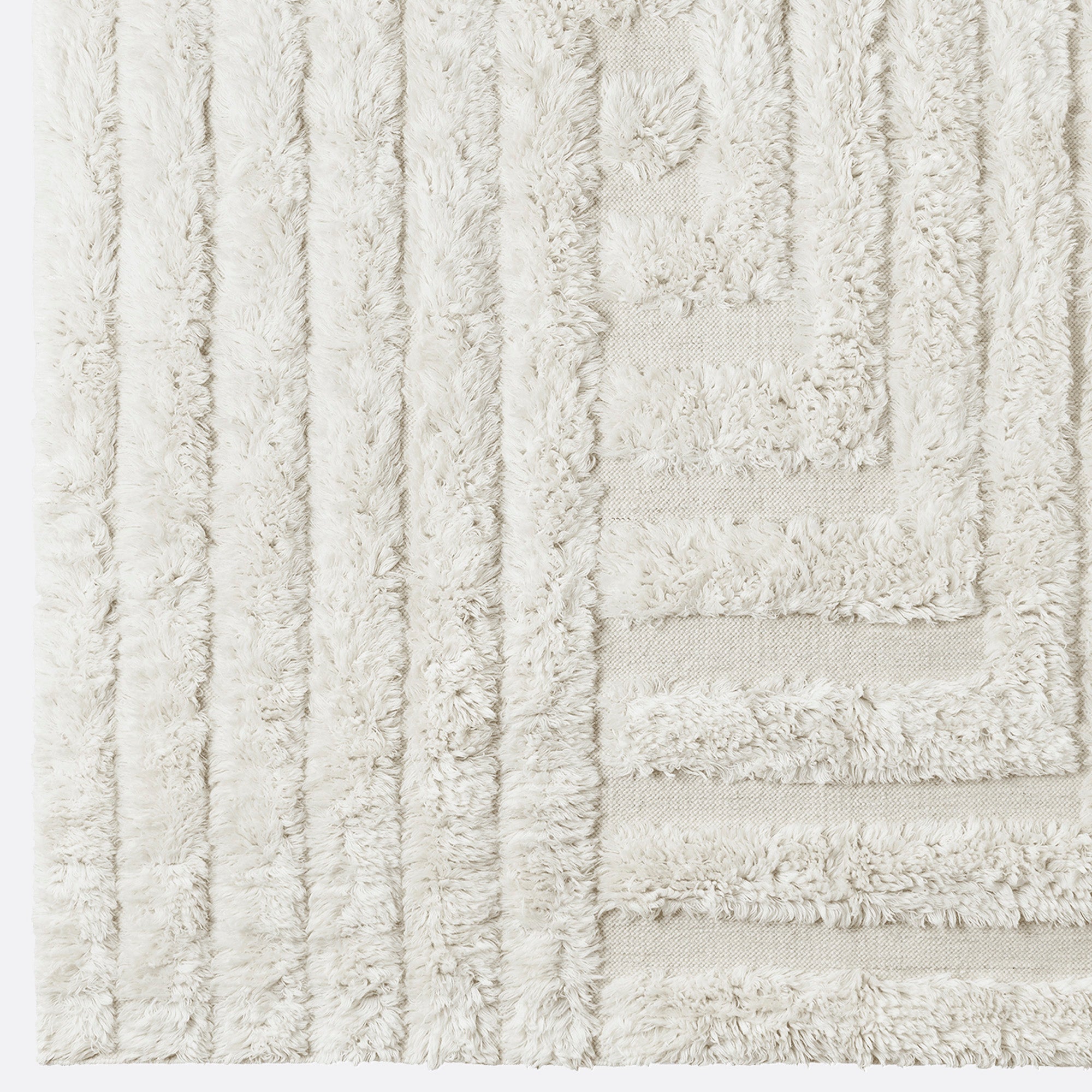 Shaggy Labyrinth Rug White