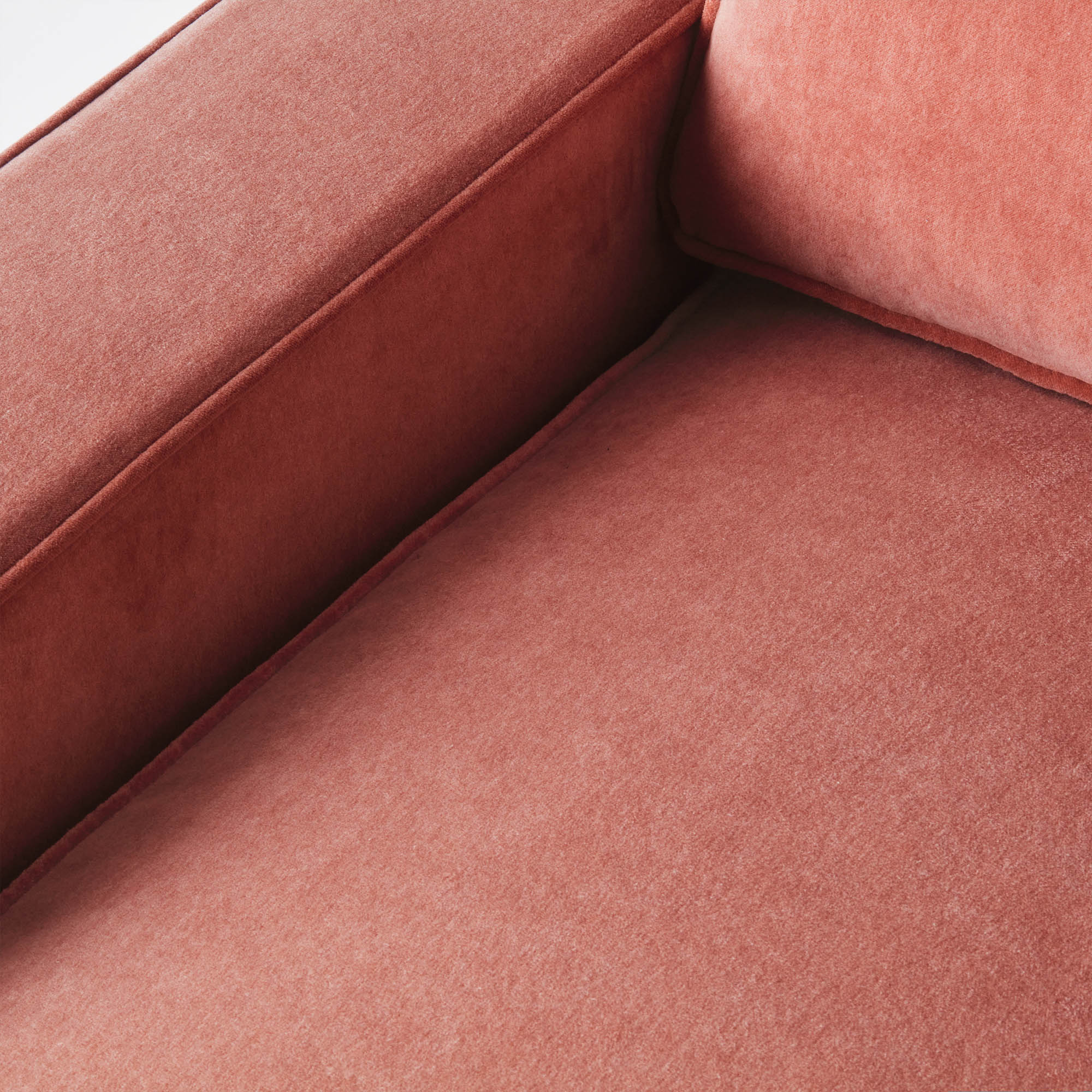 Lola Sofa Velvet Vintage Pink