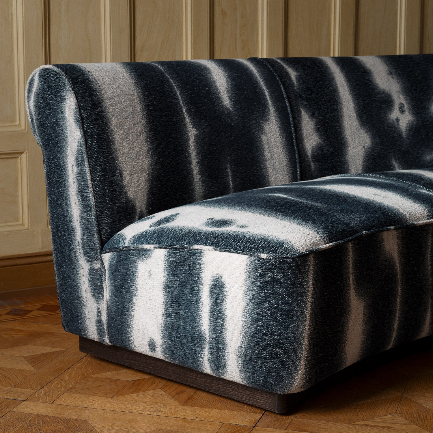 Paris Sofa Xenia