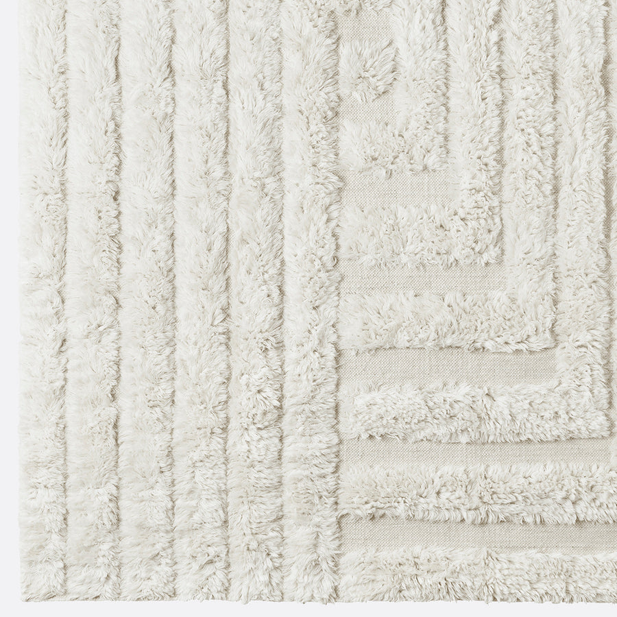 Shaggy Labyrinth White Rug – Dusty Deco